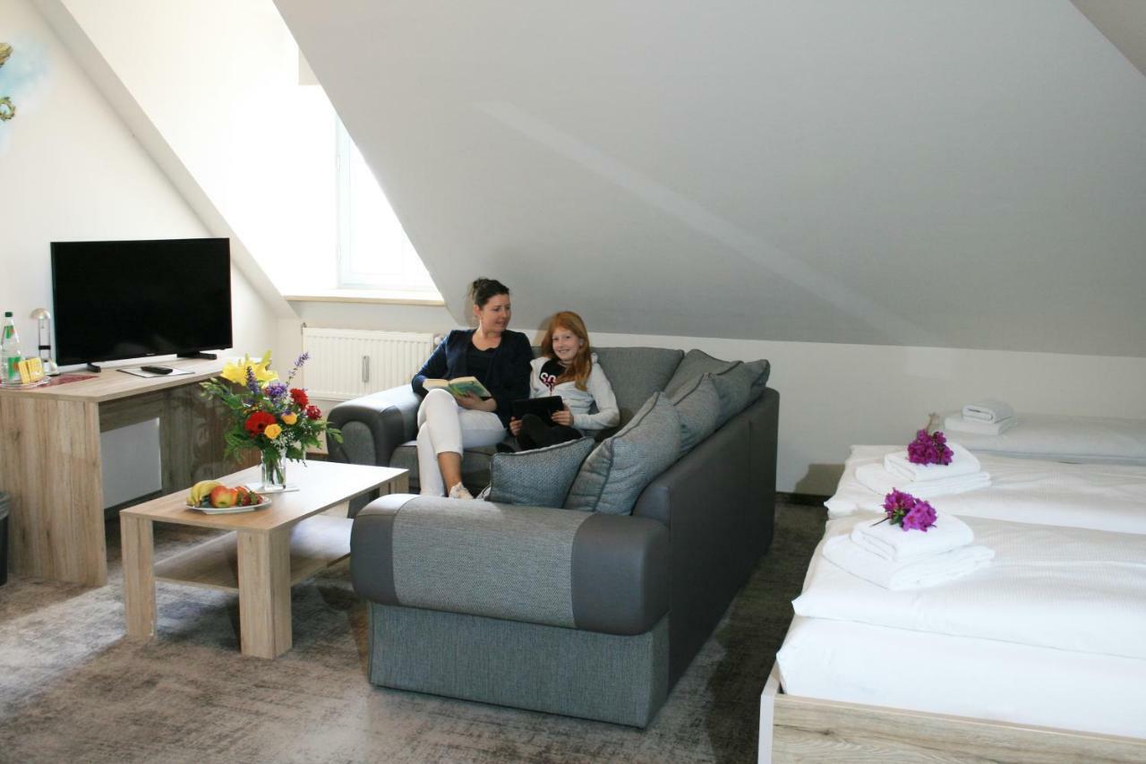 Hotel Am Waldschloesschen - Brauhaus Dresda Esterno foto