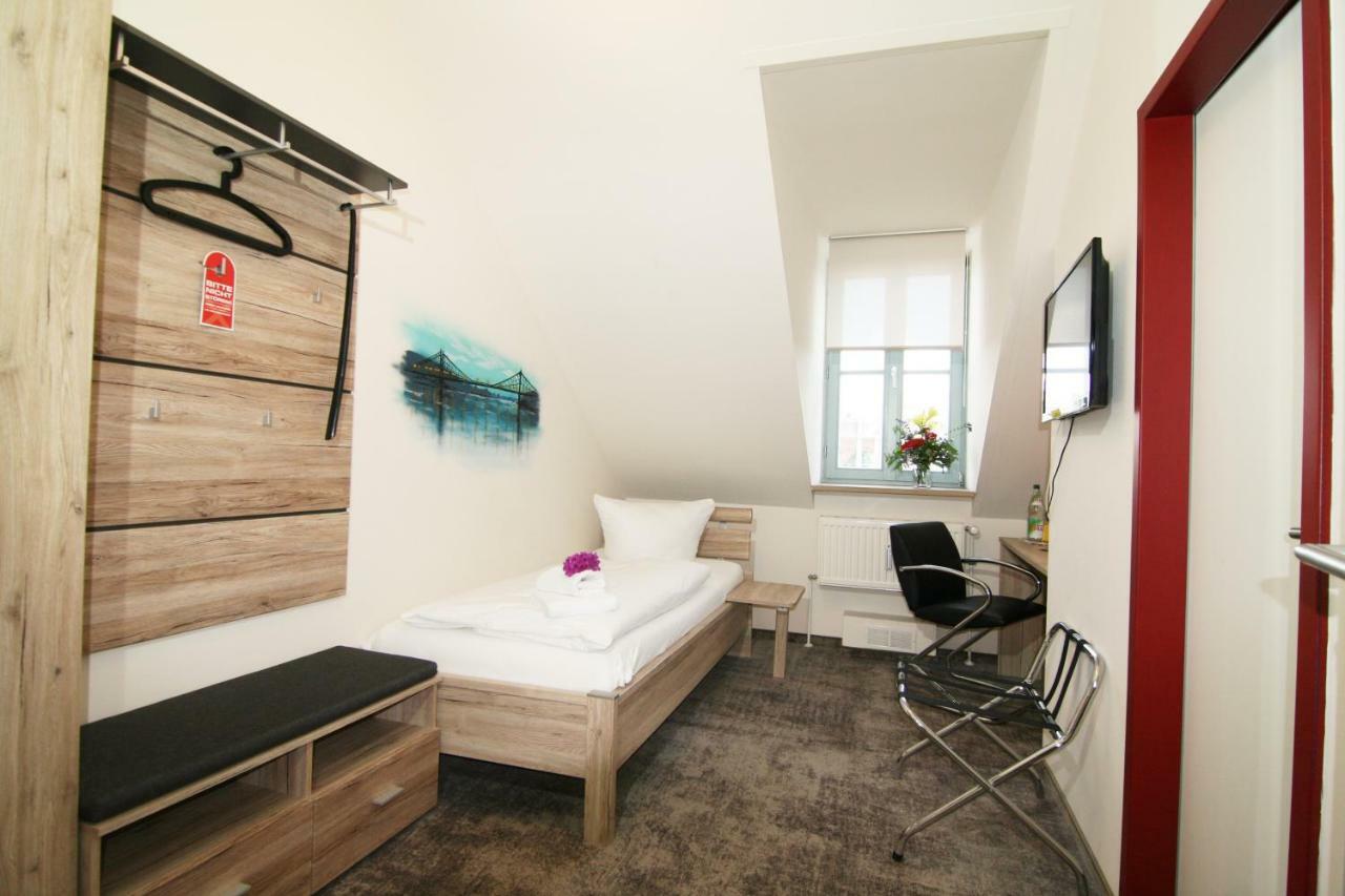 Hotel Am Waldschloesschen - Brauhaus Dresda Esterno foto